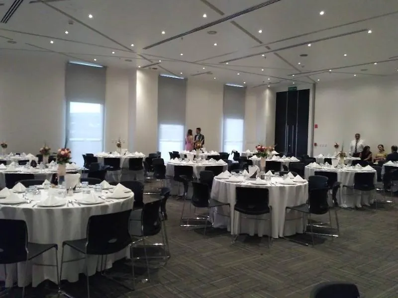 Otel Ramada Encore By Wyndham Queretaro El Salitre